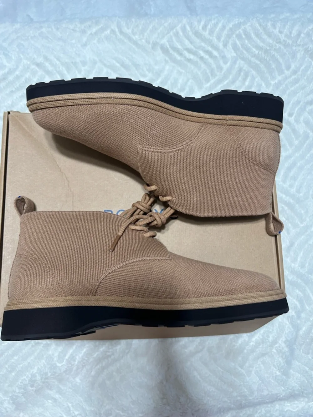 Rothy’s The Chukka Boot Butternut NIB Men’s 7 Women’s 8.5 Water Resistant